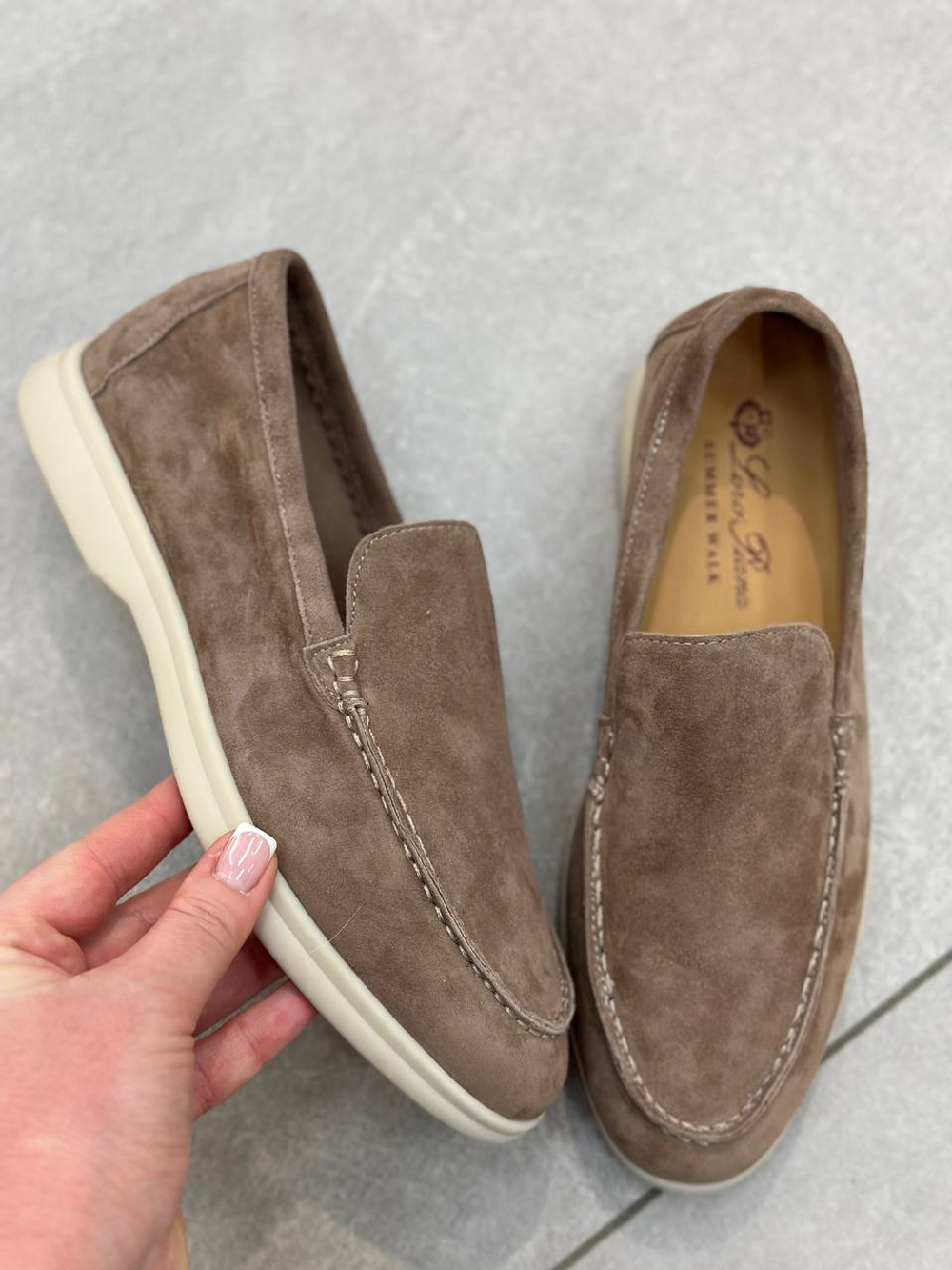 Лоферы из натуральной замши