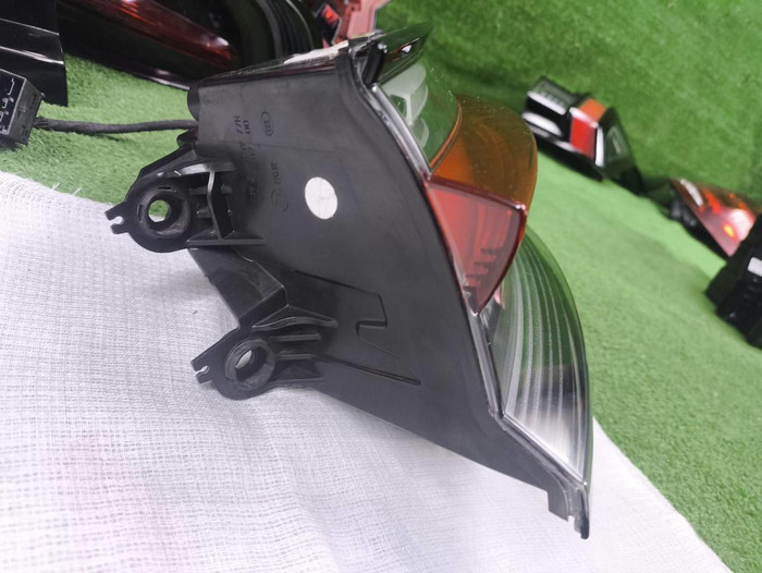 Фонарь правый внешний Porsche Macan 95b (18-нв)