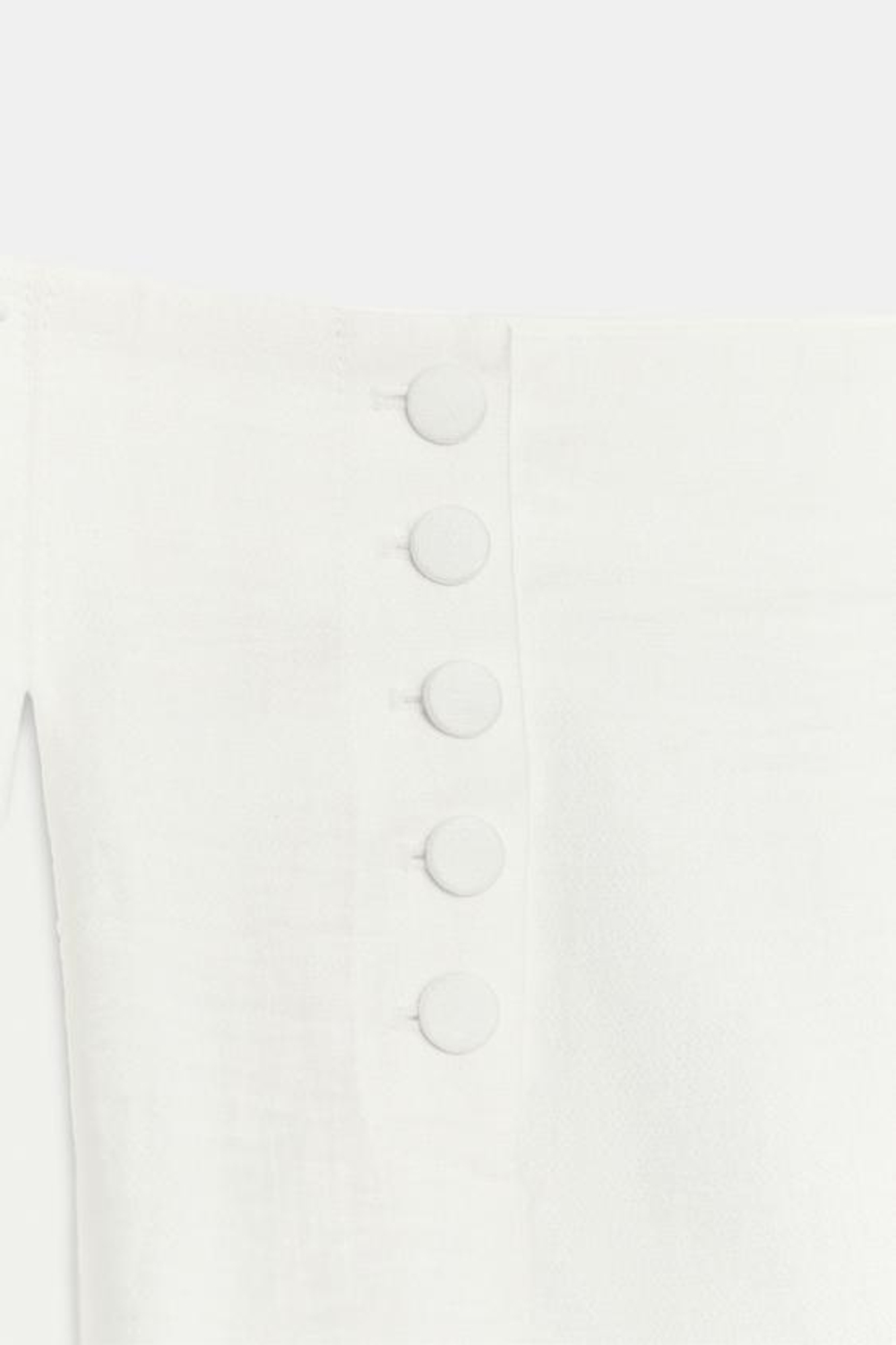 ZARA ШОРТЫ С ОБТЯЖНЫМИ ПУГОВИЦАМИ, ЖЕЛТОВАТО-БЕЛЫЙ
