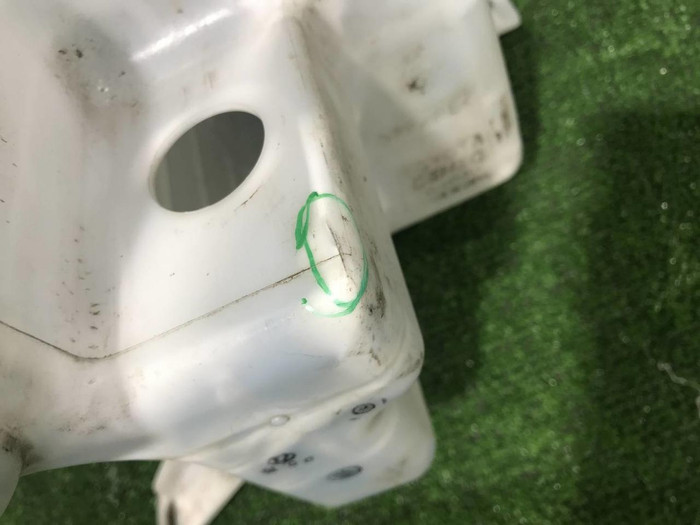 Бачок омывателя Toyota Camry xv70 (2017-н.в.)