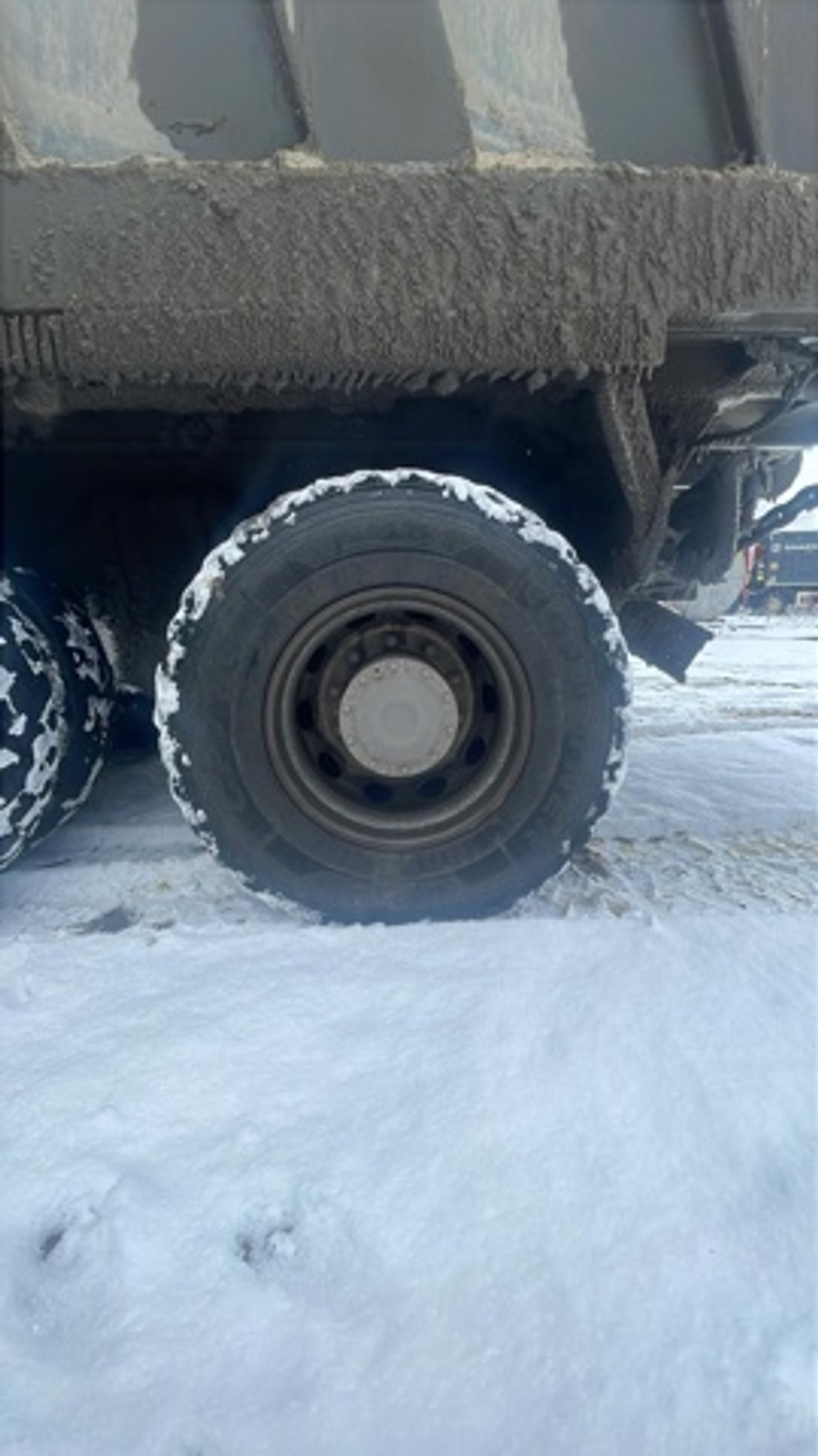 Shacman (Shaanxi) SX* 6x4 Самосвал SX32586V384 (Дизельный, 11,6 л, 423 л.с., МТ)