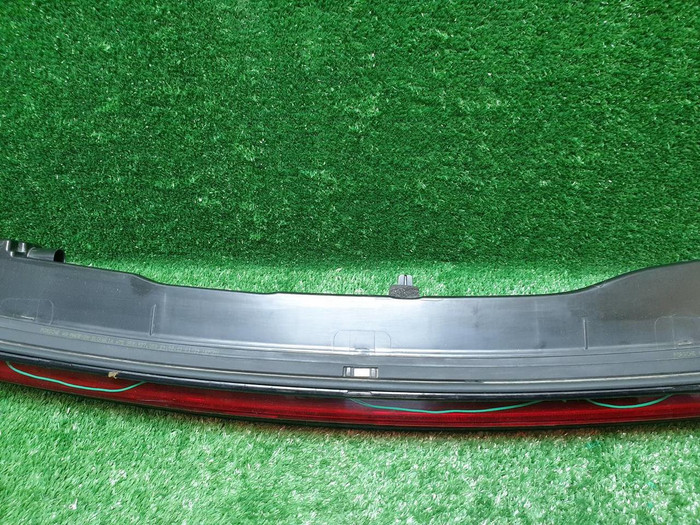 Фонарь крышки багажника Porsche Macan 95b (2018-2021)