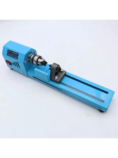 Токарный деревообрабатывающий станок Charet с инструментами в комплекте