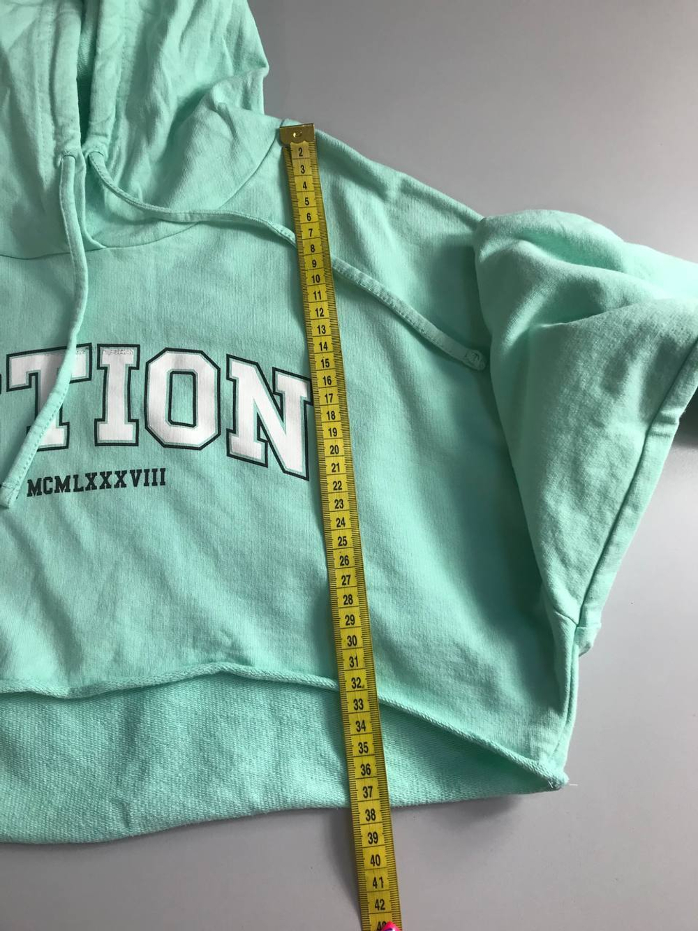 Толстовка GeeJay укороченная, визуально на 10/12 лет