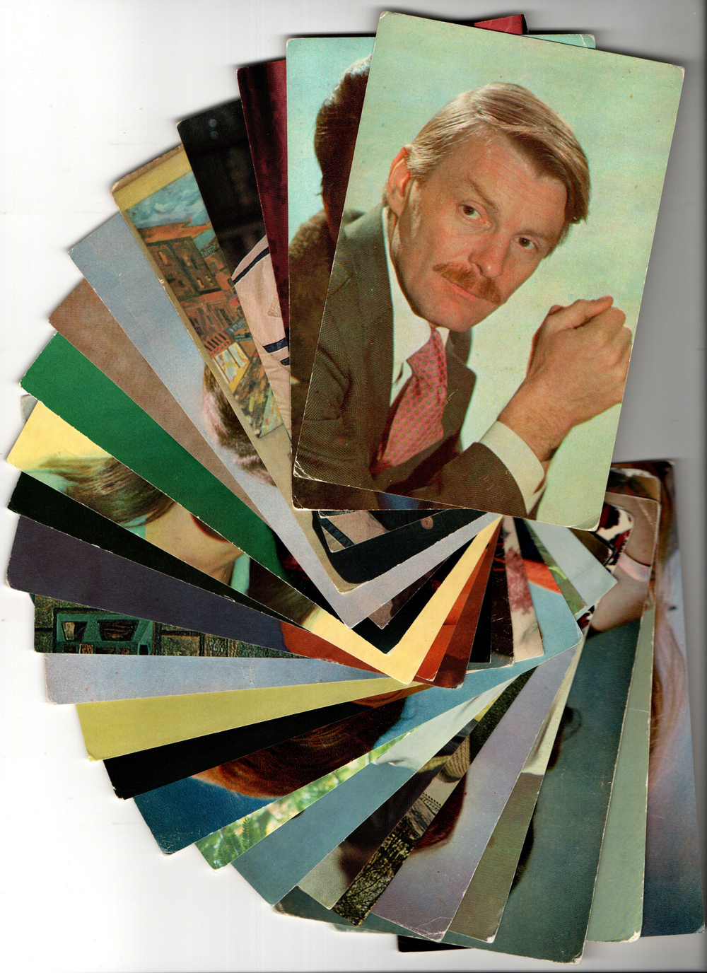 №66 Открытки Артисты и актёры СССР 1970–1980-е г. 25 штук. Цветные, чистые, без повторов
