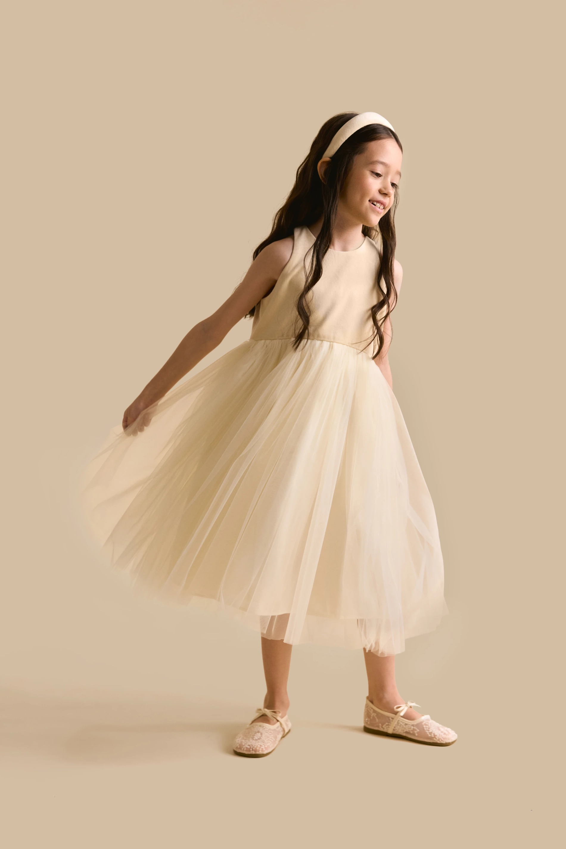 Платье из бархата и сетки