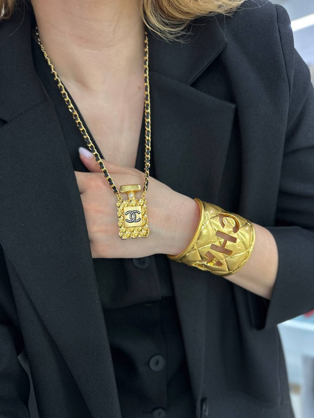 Кулон CHANEL