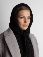 Капор женский вязаный черный