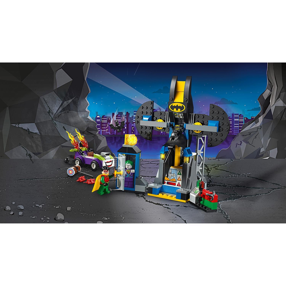 LEGO Juniors: Нападение Джокера на Бэтпещеру 10753 — The Joker Batcave Attack — Лего Джуниорс Подростки