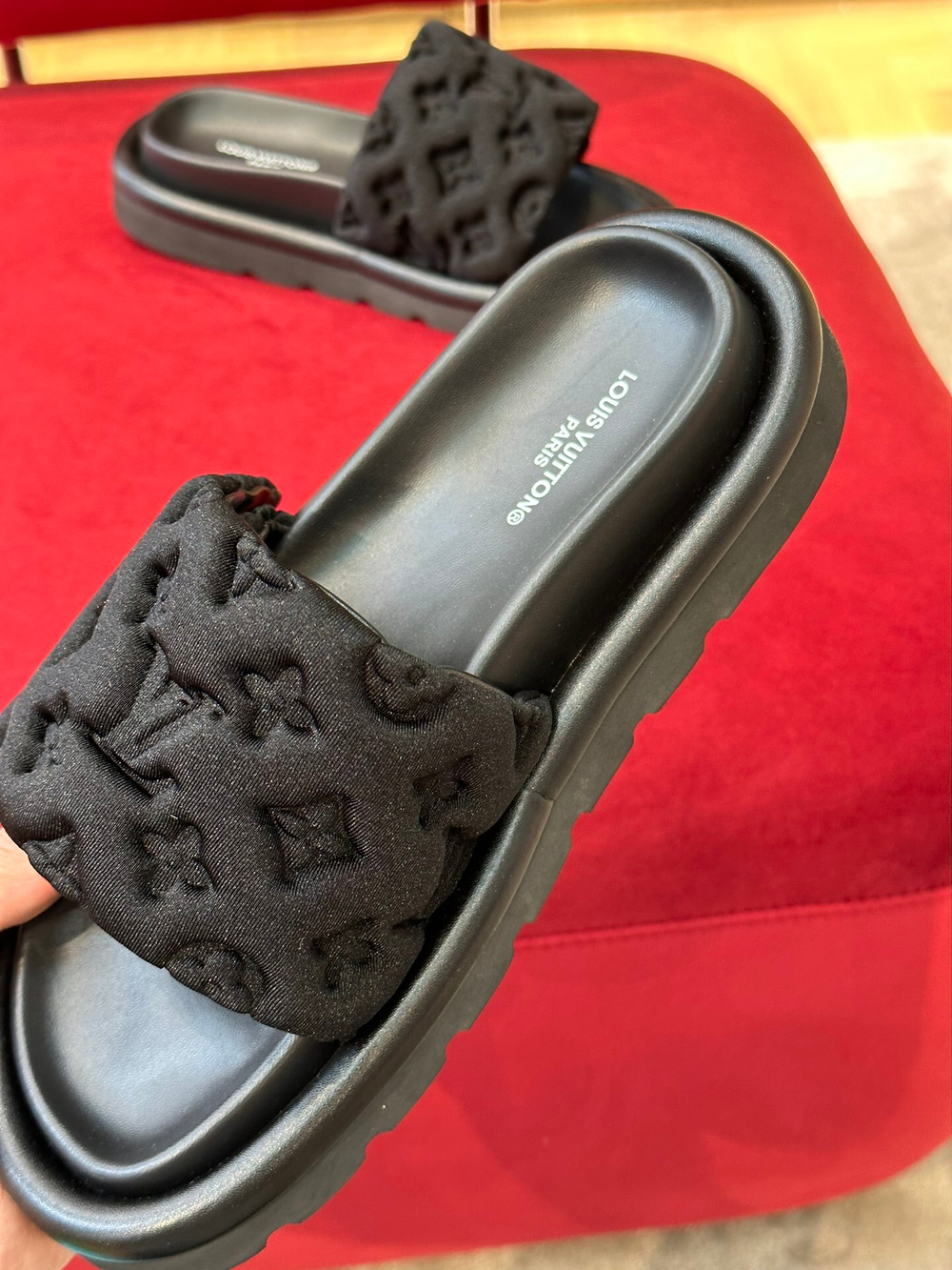 Louis Vuitton Pool Pillow Flat Comfort Mule