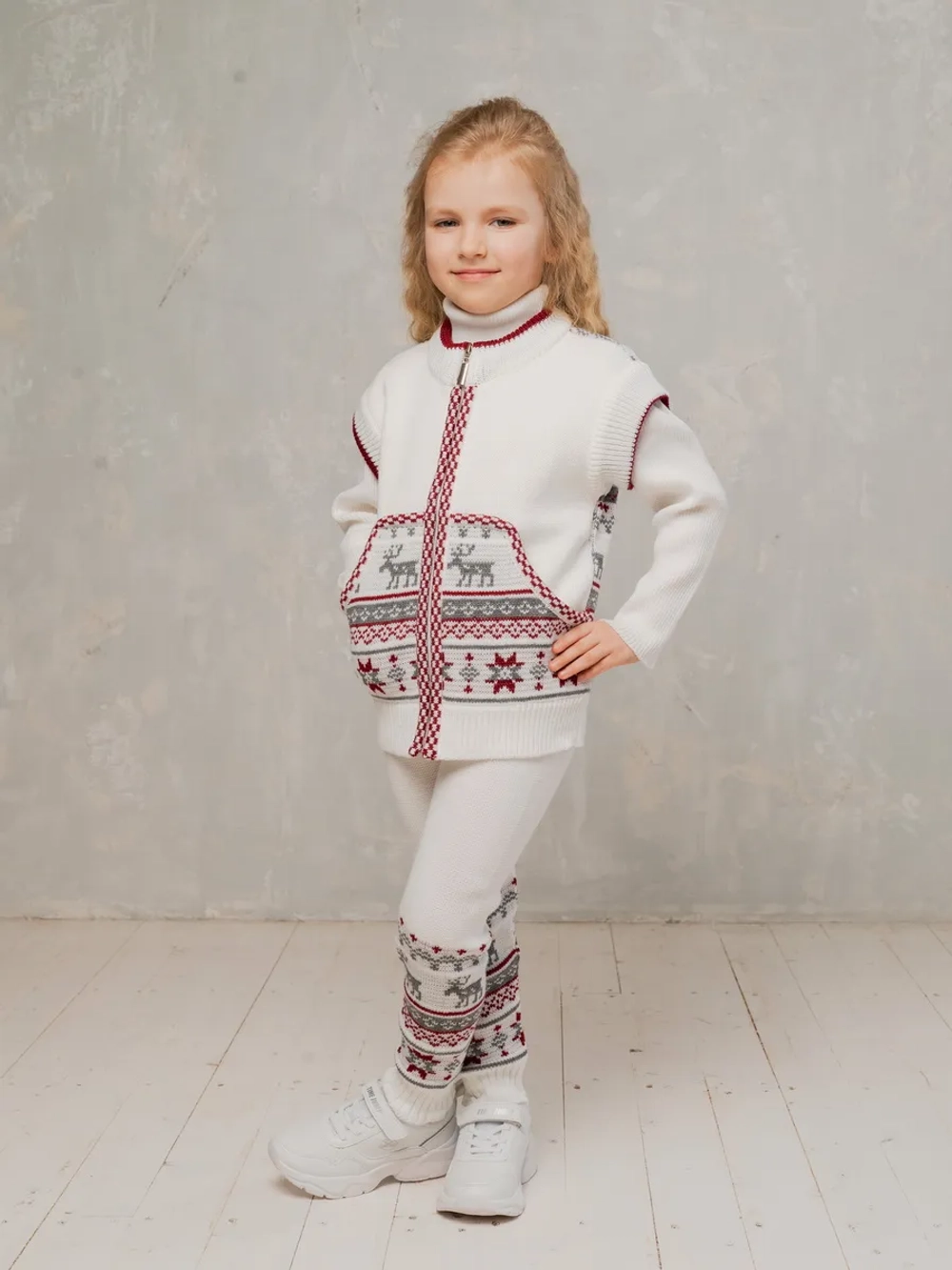 Жилетка вязаная на молнии