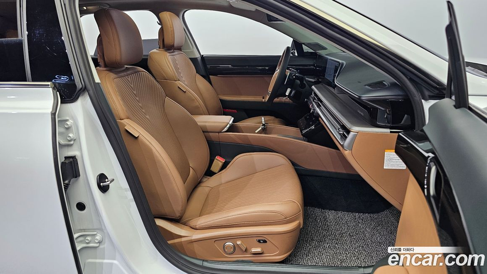Hyundai Grandeur (Azera) Hybrid (GN7) Calligraphy (03.2023)