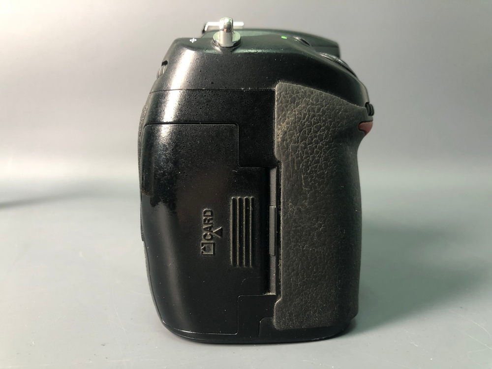 Nikon D300S 120.000 кадров