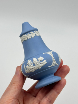 Солонка Wedgwood