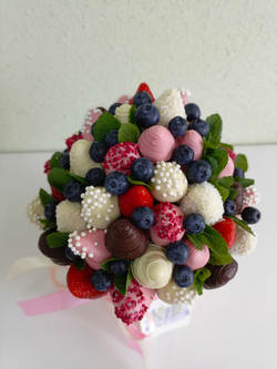 Клубника в шоколаде "Нежное послание"