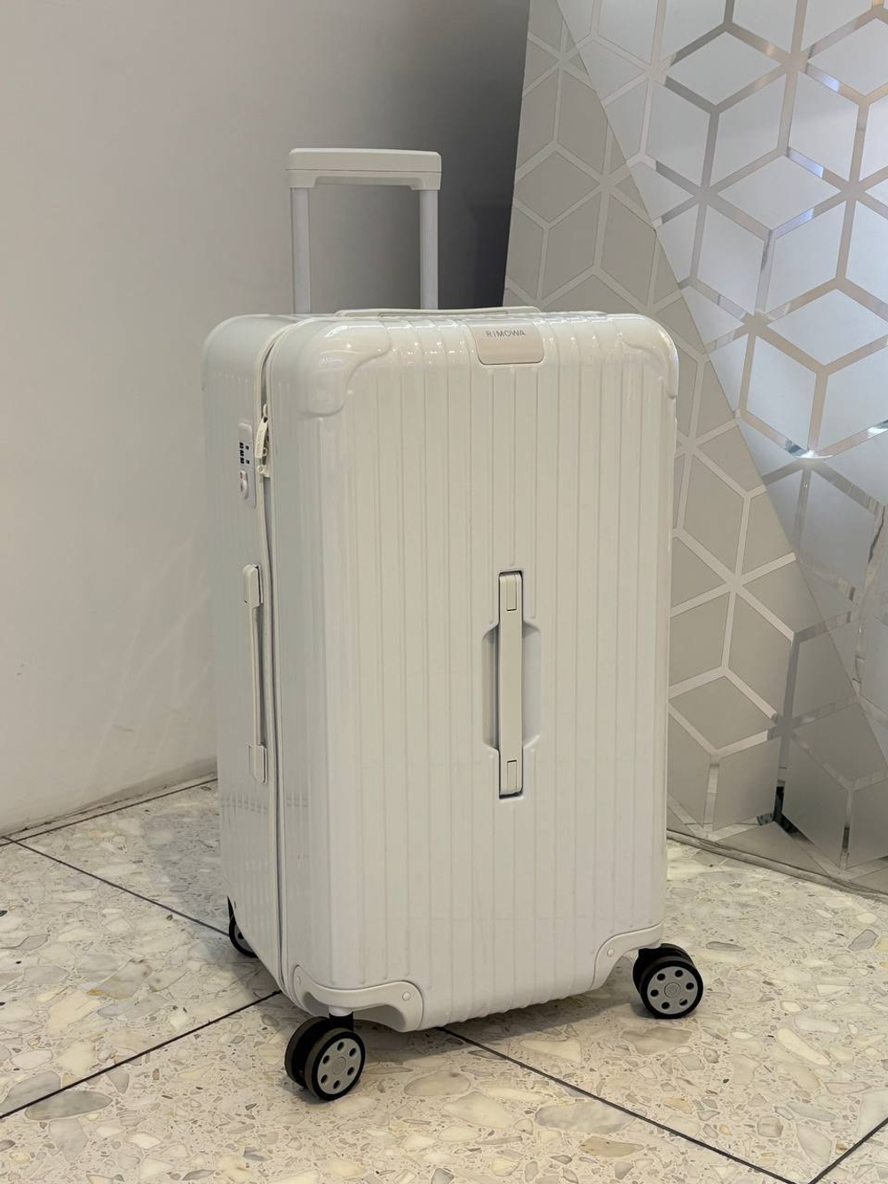Чемодан Rimowa
