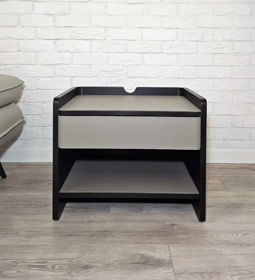 Прикроватная тумбочка Yokima L с полкой и ящиком