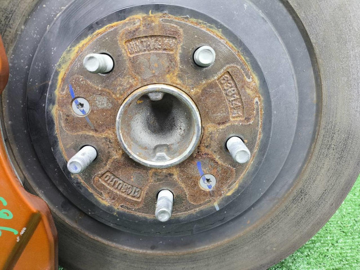 Кулак задний правый Changan Uni-K (20-нв)