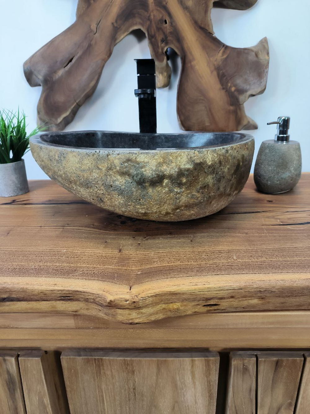 Раковина из речного камня RS-65785 44х33х15 из натурального камня