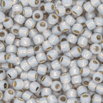 Японский бисер TOHO Round 8/0 (№PF2101), окрашенный изнутри прозрачный