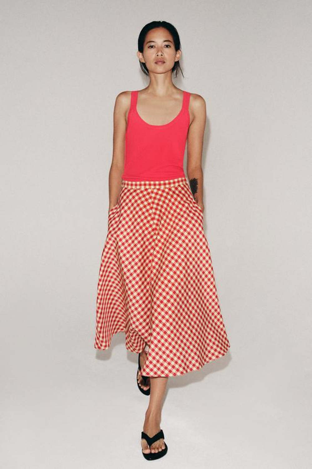 ZARA ШИРОКАЯ ЮБКА В КЛЕТКУ — ZW COLLECTION, ЭКРЮ/КРАСНЫЙ