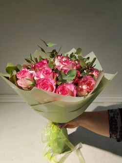 Букет из хризантем и альстромерии (С0033)