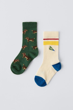ZARA НАБОР ИЗ ДВУХ ПАР НОСКОВ С ПРИНТОМ, ЗЕЛЕНЫЙ