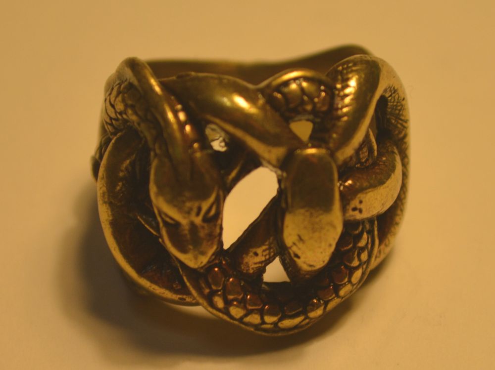 Стильный интересный красивый перстень &quot;Змеи&quot; из бронзы K-023