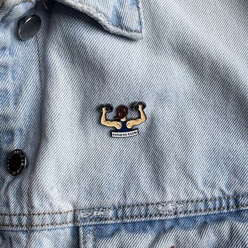 Значок металлический на одежду/Пин. Фитнес Клуб. Fitness Club