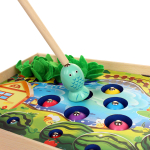 Развивающая игрушка деревянная Рыбалка пруд, огород, коробка C-41682