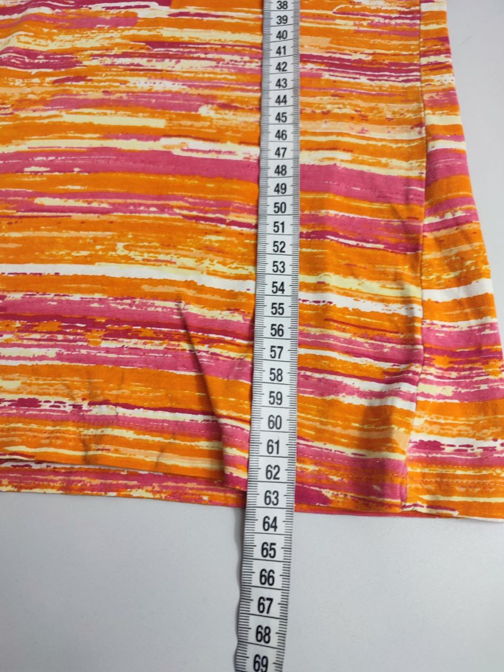 Футболка Charies Vögele пестрая 46 размер