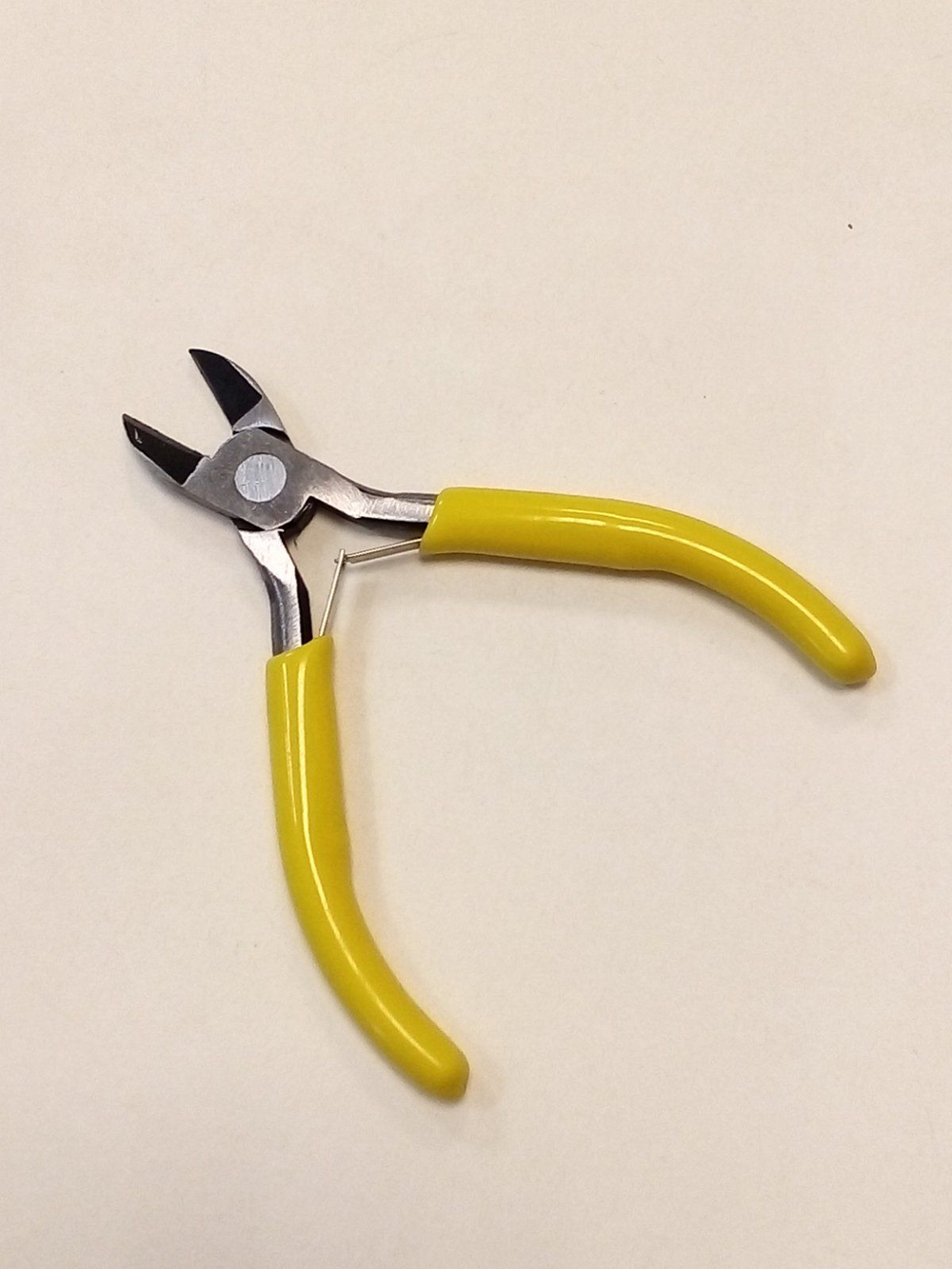 Набор для ремонта гитары в специальном футляре №25