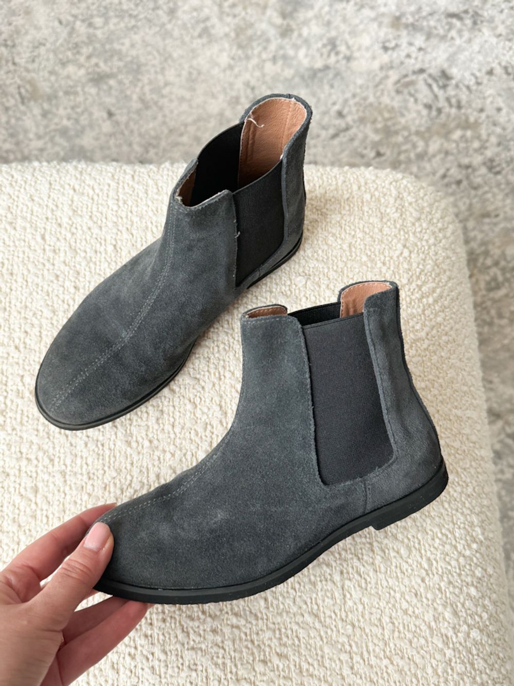 Демисезонные замшевые ботинки Age of Innocence, 32