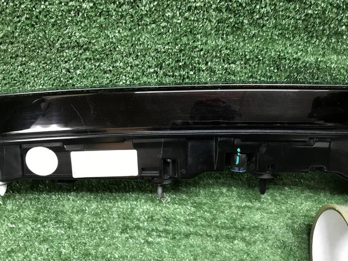 Фонарь крышки багажника Geely Monjaro (2021-н.в.)