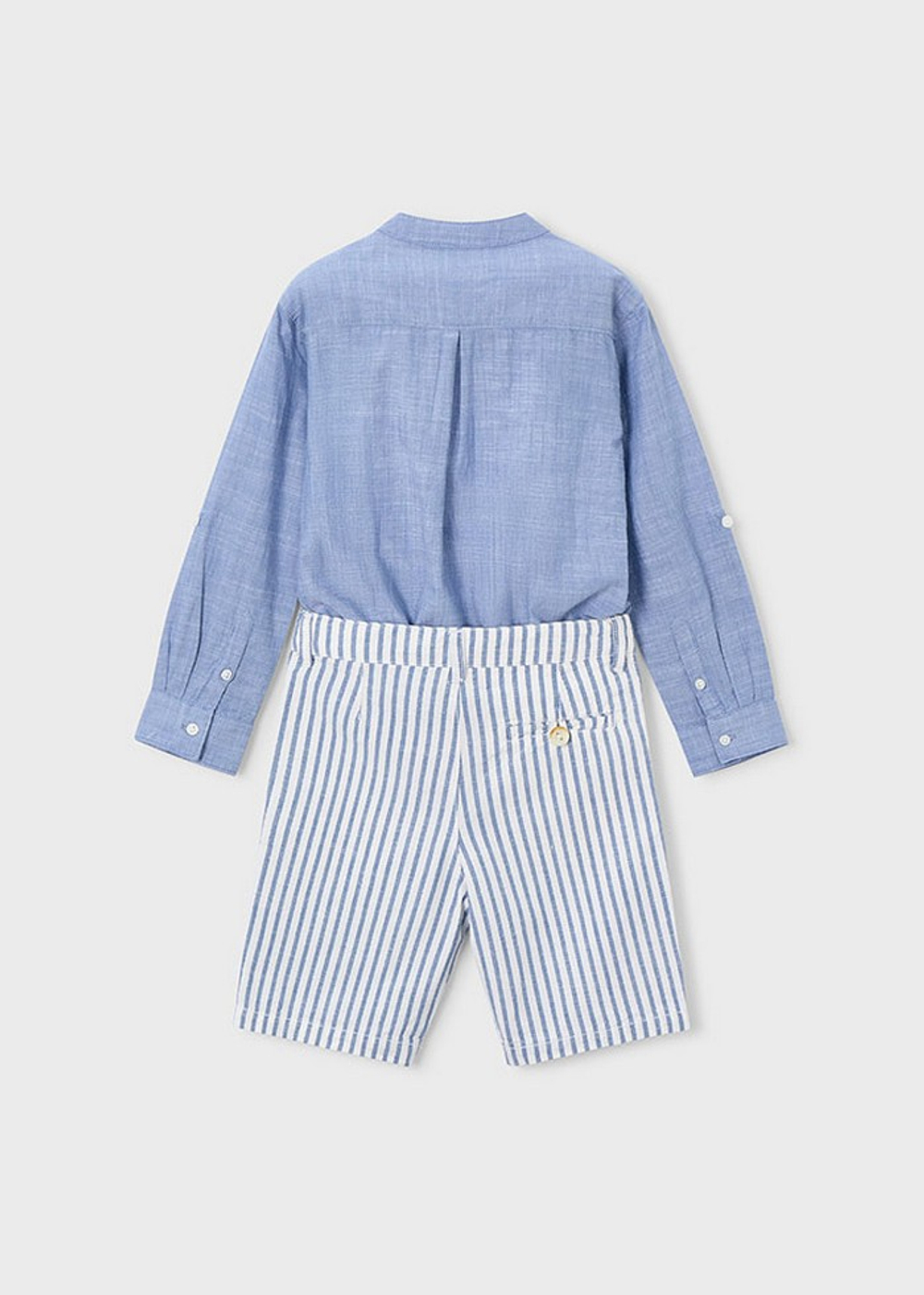 рубашка с шортами