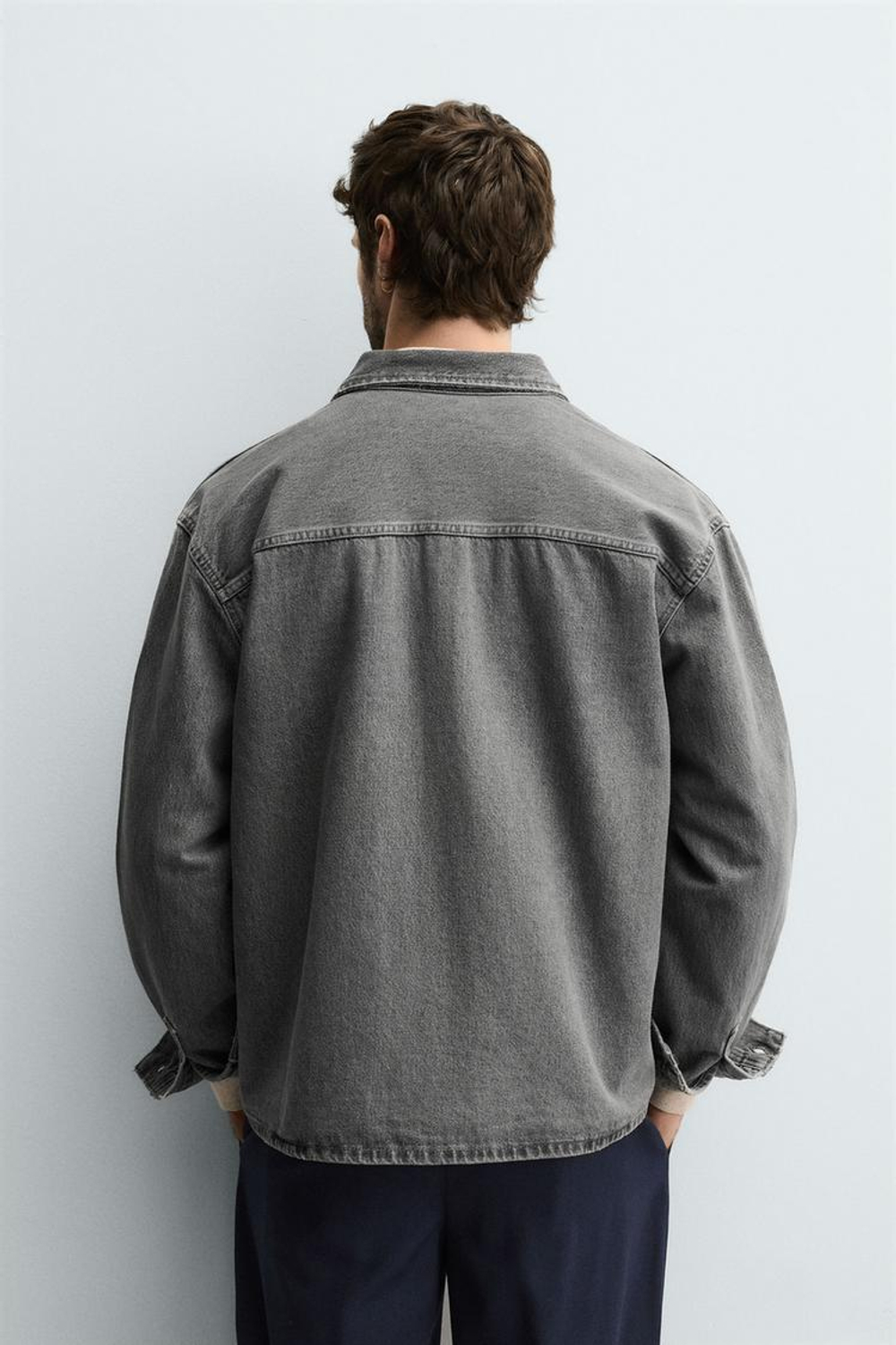 ZARA ДЖИНСОВАЯ РУБАШКА BOXY FIT, СЕРЫЙ