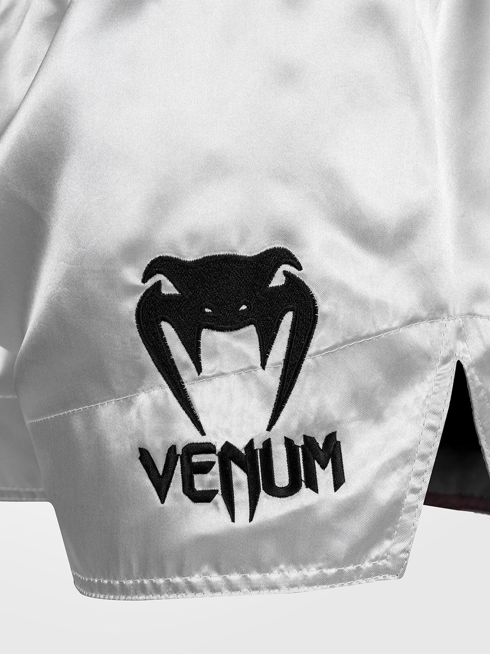 Шорты тайские Venum Classic Silver/Black