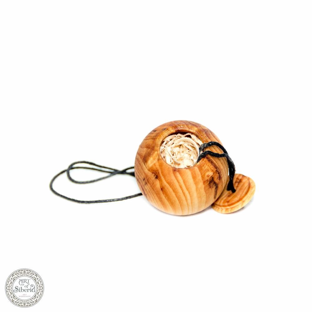 Ароматизатор воздуха для автомобиля и дома из сибирского кедра. A2