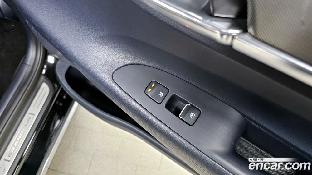 Hyundai The New Grandeur (Azera) IG Hybrid Premium Choice (05.2021)