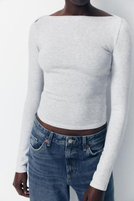 ZARA ФУТБОЛКА В РУБЧИК С ВЫРЕЗОМ «ЛОДОЧКА», СЕРЫЙ МЕЛАНЖ
