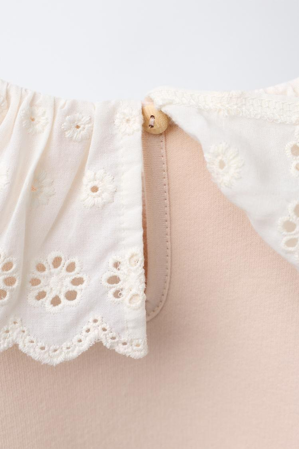 ZARA ТОЛСТОВКА С КОМБИНИРОВАННЫМ ВОРОТНИКОМ, ПУДРОВО-РОЗОВЫЙ