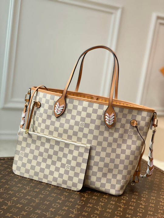 Louis Vuitton Neverfull MM