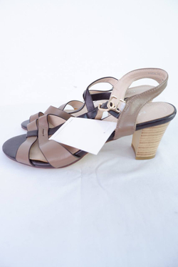 Босоножки на устойчивом каблуке 38 размер