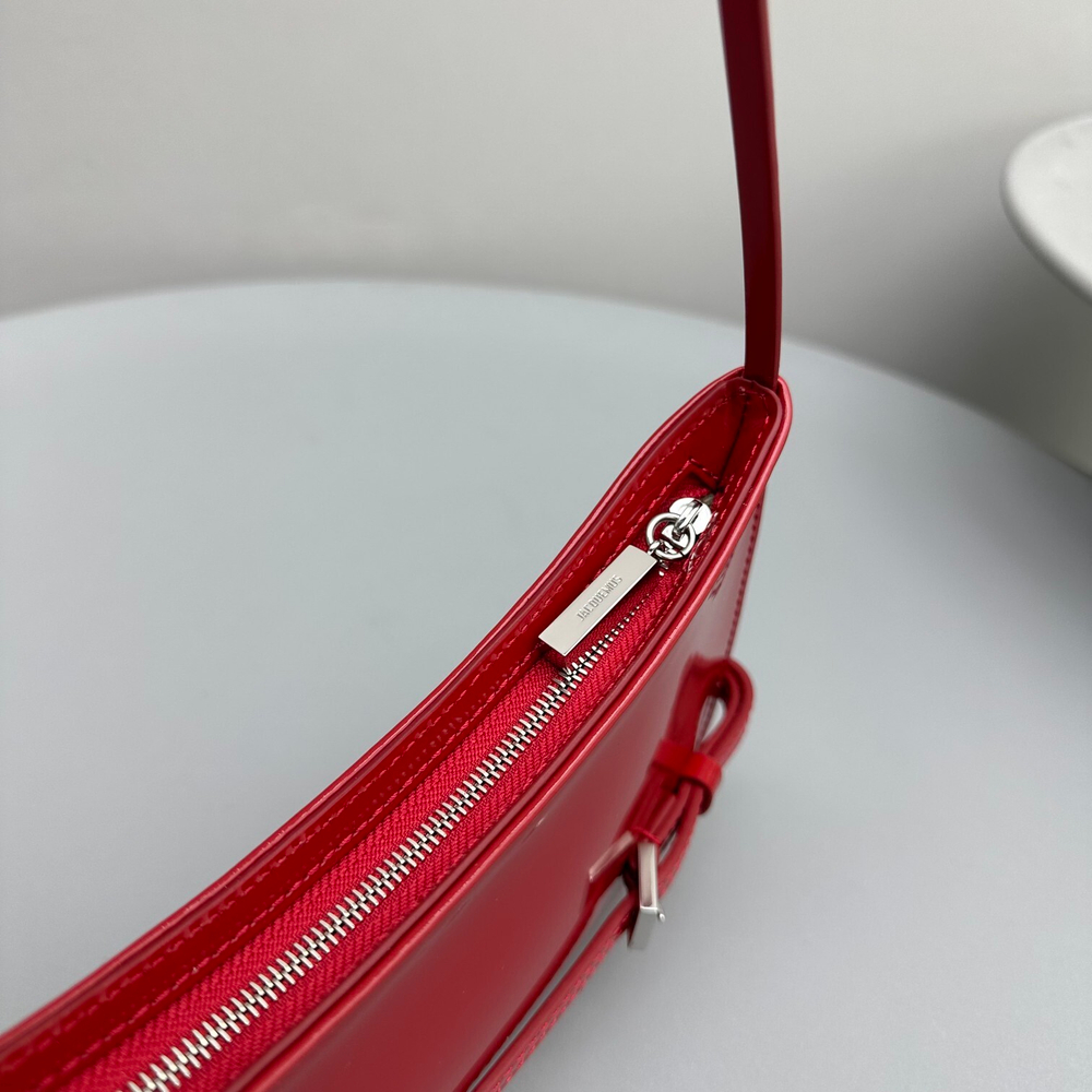 Jacquemus Le Bisou 27 cm