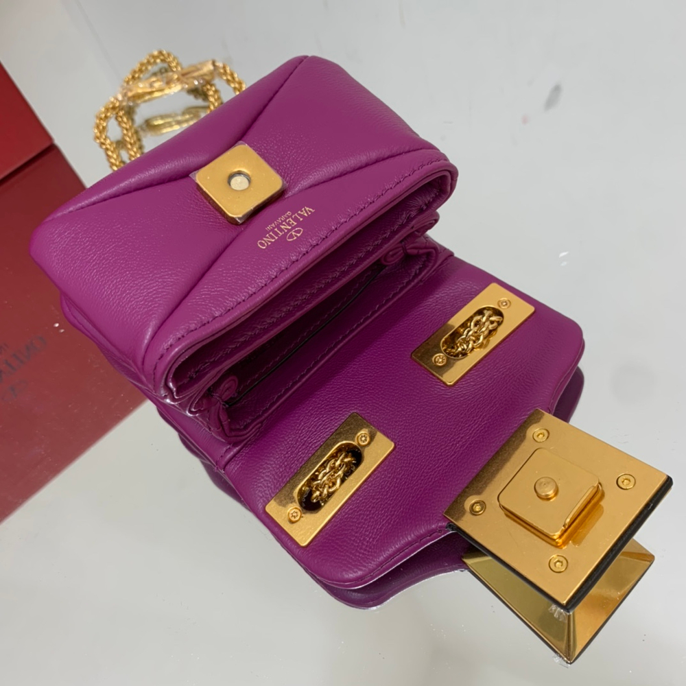 Valentino One Stud Micro Bag with Chain 11 cm