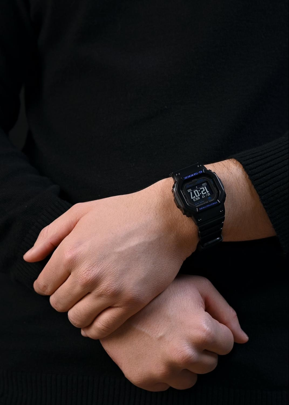 Часы Casio DW-H5600-1A2