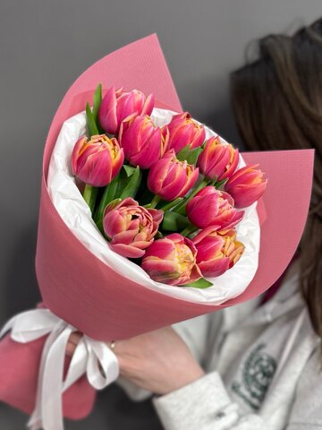 Монобукет из 11 пионовидных тюльпанов