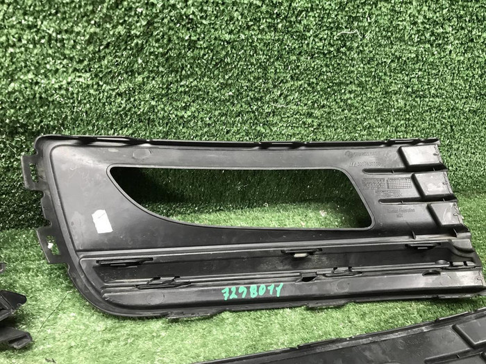 Накладка ПТФ левая VW Polo sedan 5 (2015-2020)