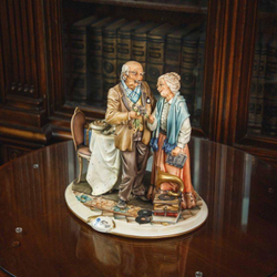 Винтаж: Фарфоровая мануфактура Capodimonte. «История Любви»