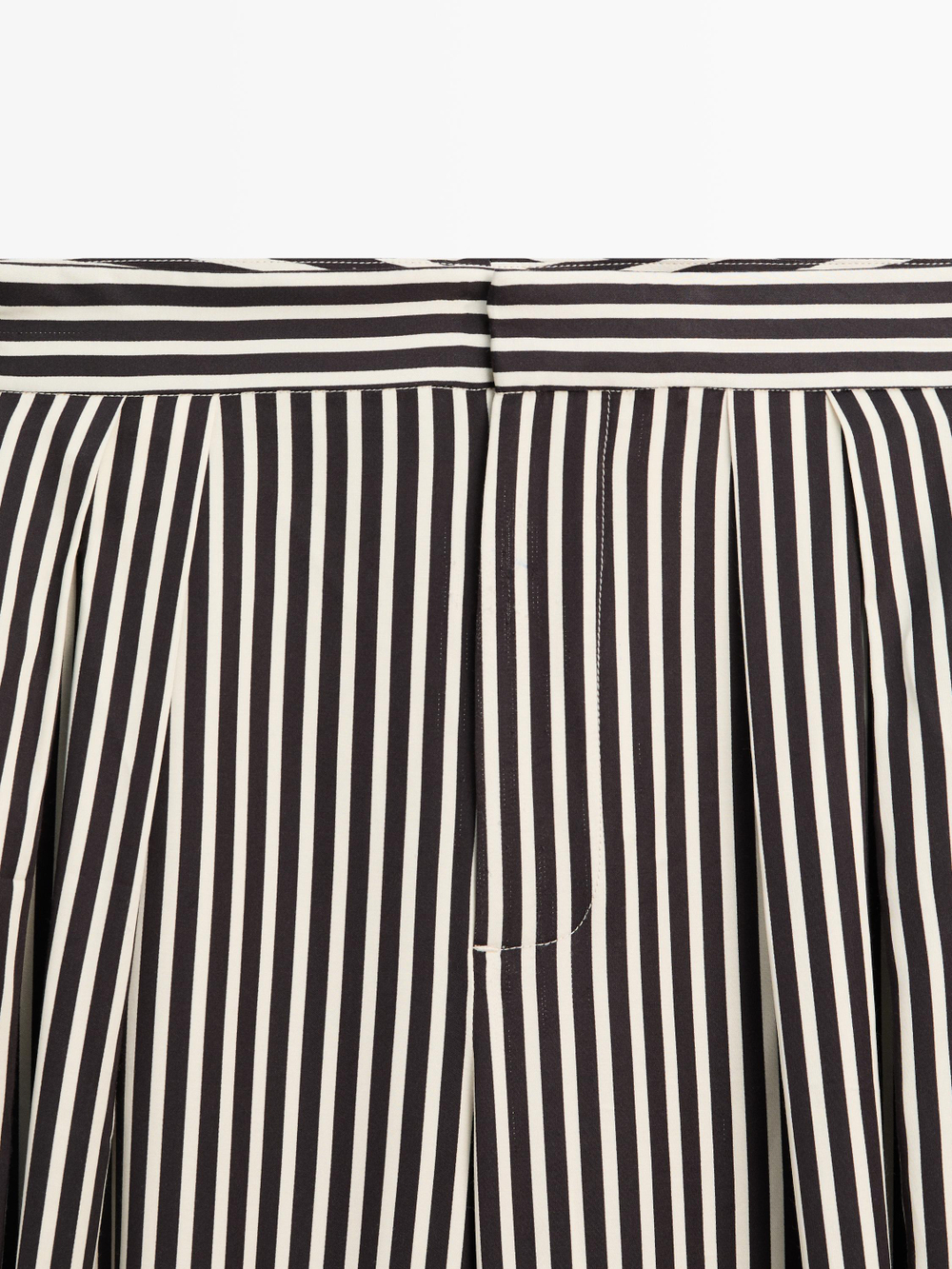 Massimo Dutti Полосатые драпированные брюки с вытачками, черный/белый
